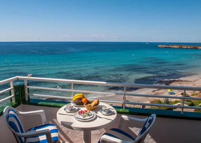 Santo Tomas 3 Star Hotels near Subaida
